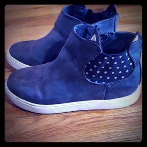 Girls boots